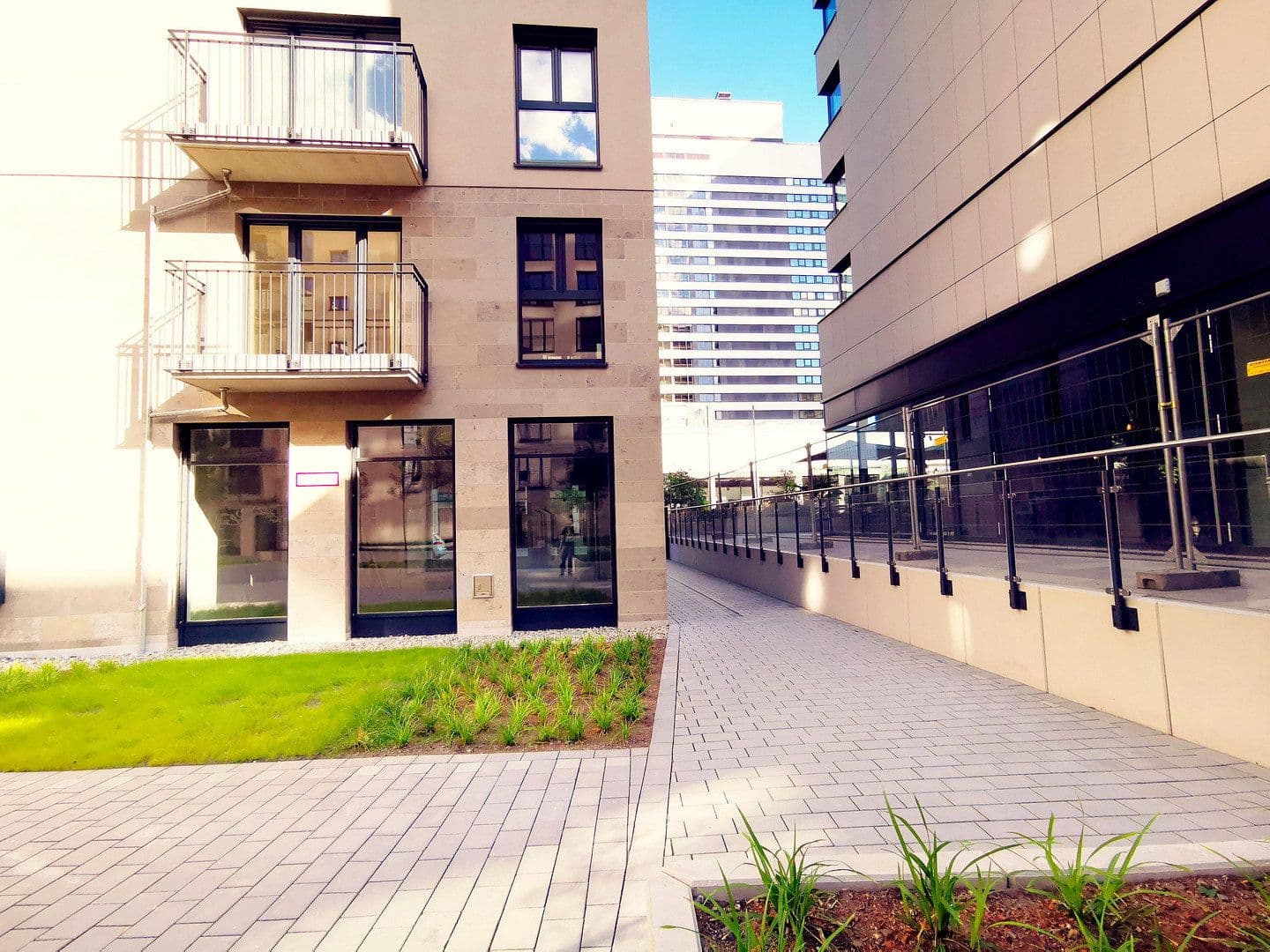 Prenájom bytu 2-izbový 55 m², Frankfurt am Main, Hesensko Prenájom bytu 2-izbový 55 m², Frankfurt am Main, Hesensko