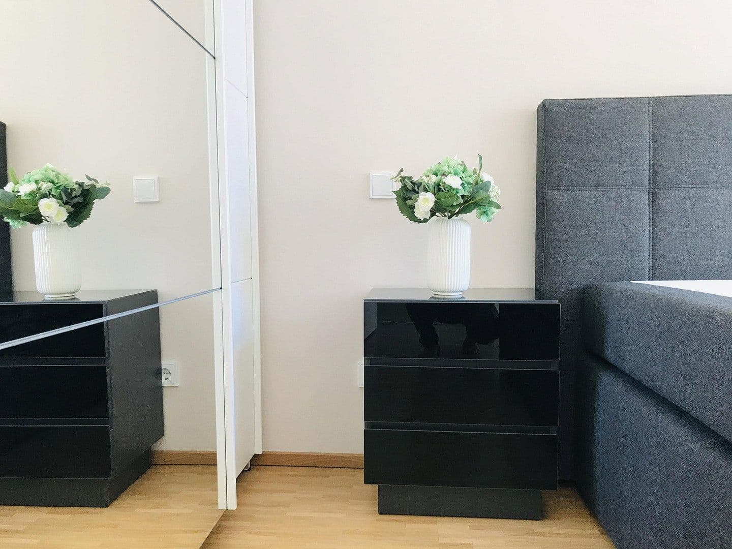 Prenájom bytu 2-izbový 55 m², Frankfurt am Main, Hesensko Prenájom bytu 2-izbový 55 m², Frankfurt am Main, Hesensko