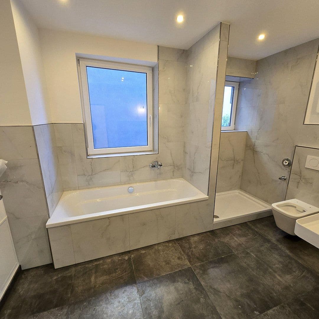 Predaj domu 252 m², pozemek 252 m², Warendorpstraße 25, Lübeck, Šlezvicko-Holštajnsko Predaj domu 252 m², pozemek 252 m², Warendorpstraße 25, Lübeck, Šlezvicko-Holštajnsko