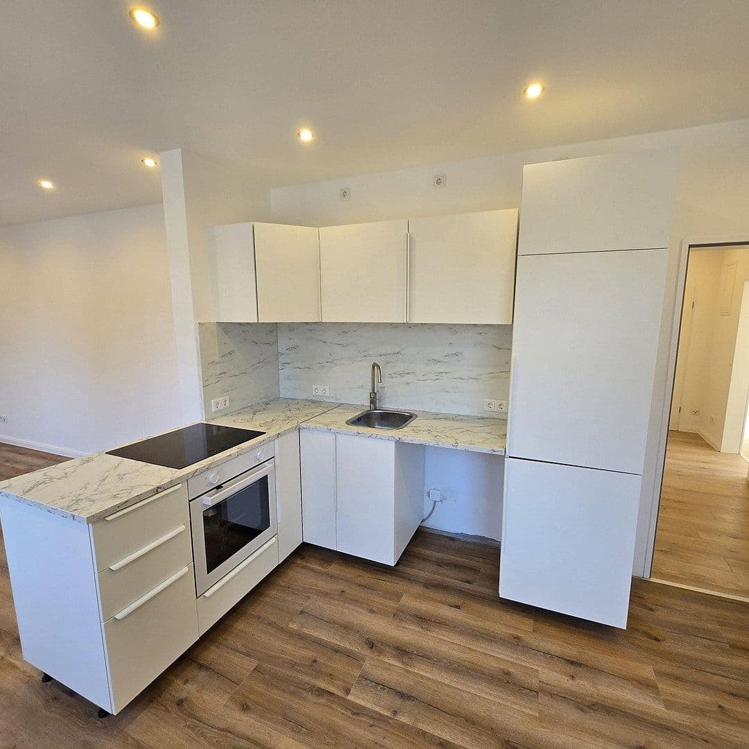 Predaj domu 252 m², pozemek 252 m², Warendorpstraße 25, Lübeck, Šlezvicko-Holštajnsko Predaj domu 252 m², pozemek 252 m², Warendorpstraße 25, Lübeck, Šlezvicko-Holštajnsko