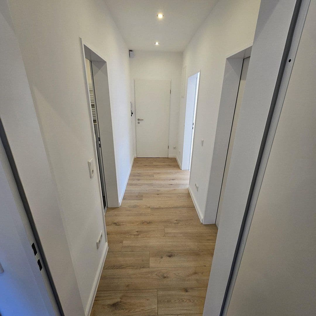 Predaj domu 252 m², pozemek 252 m², Warendorpstraße 25, Lübeck, Šlezvicko-Holštajnsko Predaj domu 252 m², pozemek 252 m², Warendorpstraße 25, Lübeck, Šlezvicko-Holštajnsko