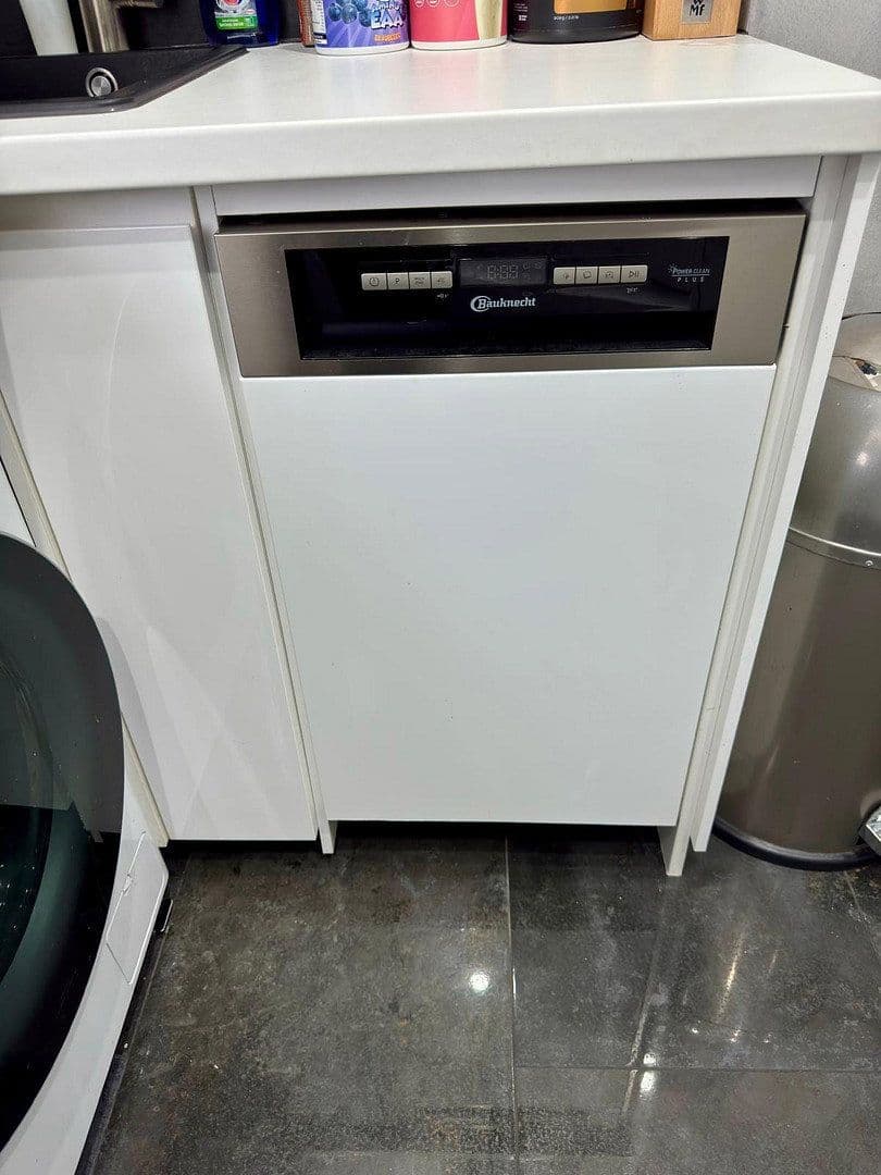 Predaj bytu 2-izbový 50 m², Hubertusallee 6, Berlin, Berlín Predaj bytu 2-izbový 50 m², Hubertusallee 6, Berlin, Berlín