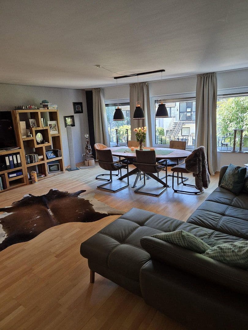 Predaj bytu 5-izbový 150 m², Am Gerichtshaus 45 a, Essen, Severné Porýnie - Westfálsko Predaj bytu 5-izbový 150 m², Am Gerichtshaus 45 a, Essen, Severné Porýnie - Westfálsko