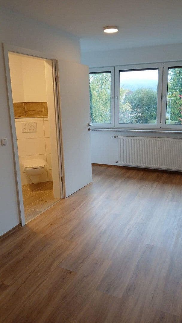 Predaj nebytového priestoru 1.445 m², Bad Soden-Salmünster, Hesensko Predaj nebytového priestoru 1.445 m², Bad Soden-Salmünster, Hesensko