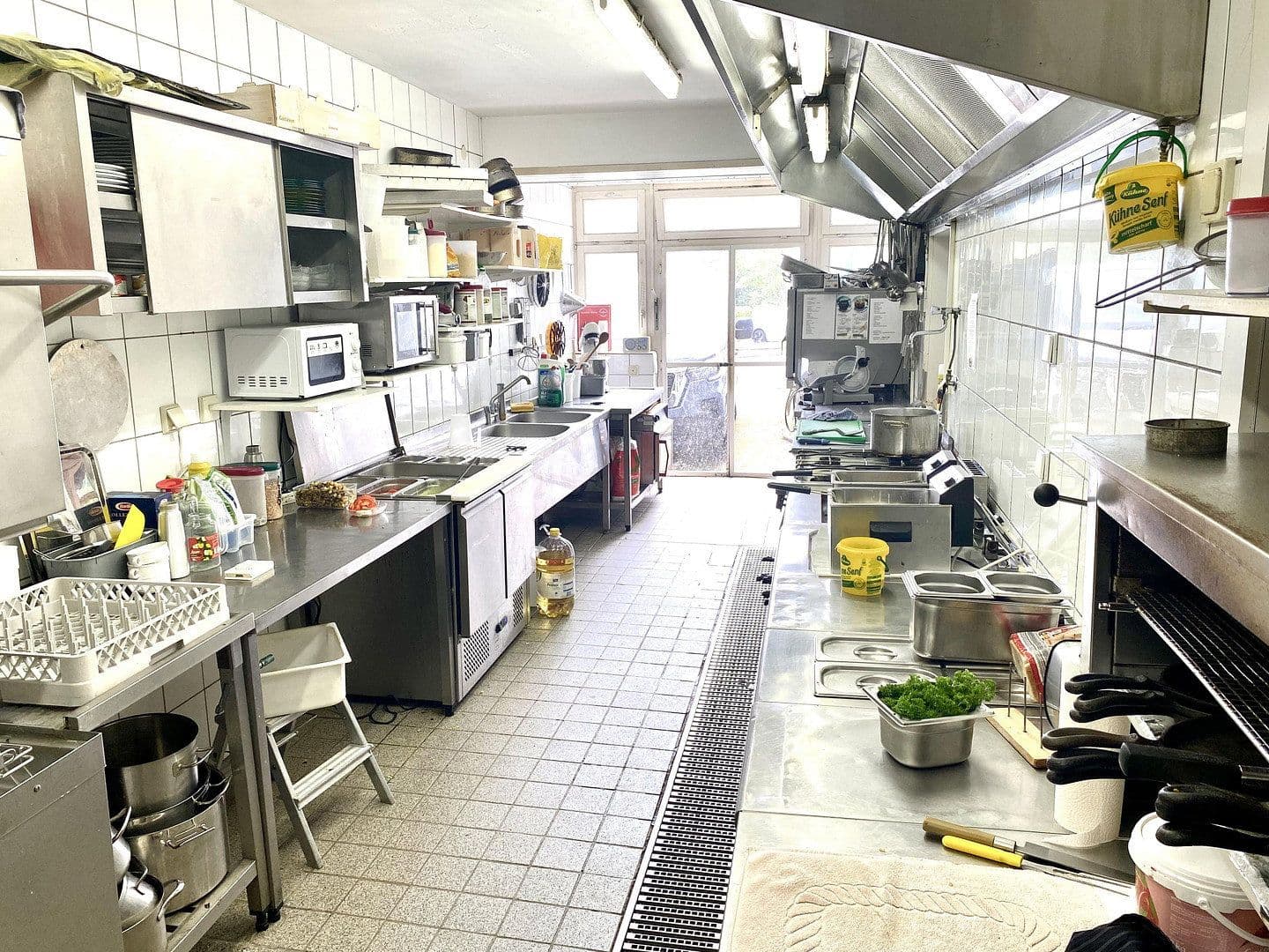 Predaj nebytového priestoru 1.445 m², Bad Soden-Salmünster, Hesensko Predaj nebytového priestoru 1.445 m², Bad Soden-Salmünster, Hesensko