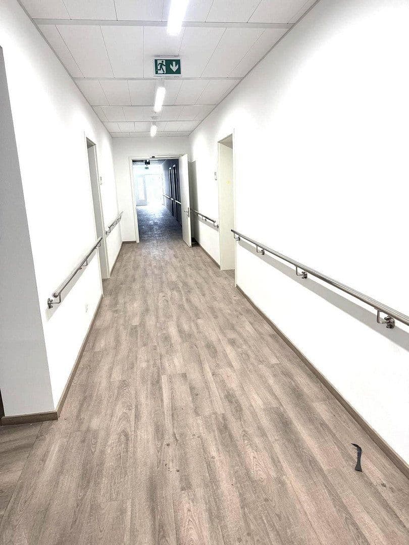 Predaj domu 7.645 m², pozemek 10.000 m², Nidda, Hesensko Predaj domu 7.645 m², pozemek 10.000 m², Nidda, Hesensko