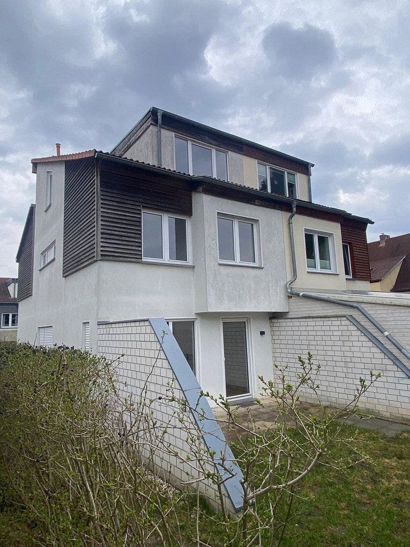 Predaj domu 124 m², pozemek 280 m², Berlin, Berlín Predaj domu 124 m², pozemek 280 m², Berlin, Berlín