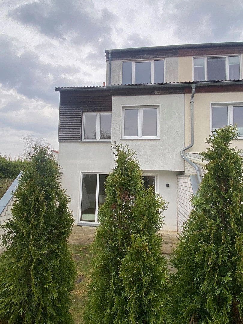 Predaj domu 124 m², pozemek 280 m², Berlin, Berlín Predaj domu 124 m², pozemek 280 m², Berlin, Berlín