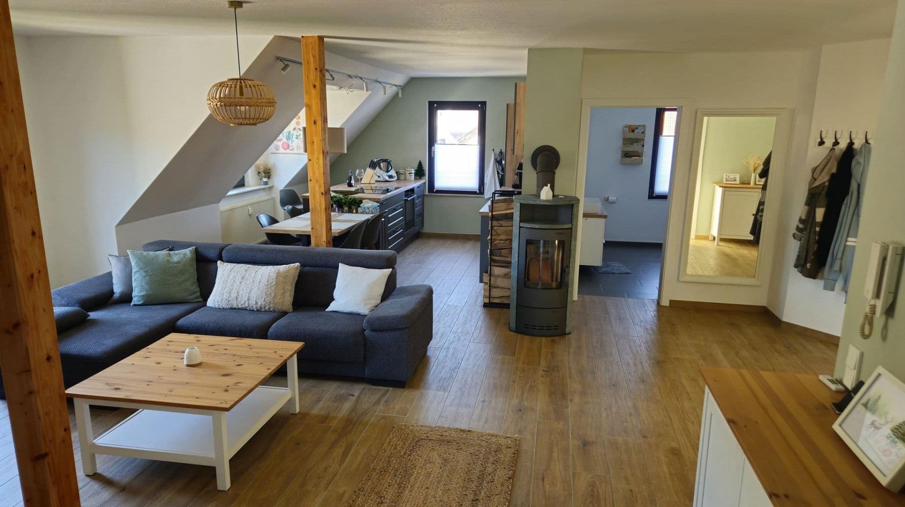 Predaj bytu 3-izbový 92 m², Neustadt am Main, Bavorsko Predaj bytu 3-izbový 92 m², Neustadt am Main, Bavorsko