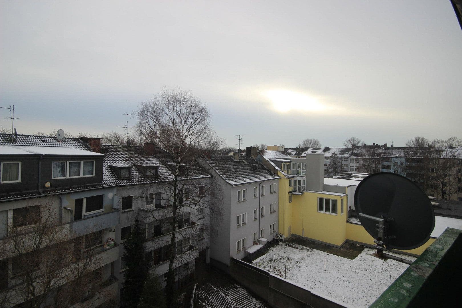 Prenájom bytu 3-izbový 62 m², Wanheimer Str. 13, Duisburg, Severné Porýnie - Westfálsko Prenájom bytu 3-izbový 62 m², Wanheimer Str. 13, Duisburg, Severné Porýnie - Westfálsko