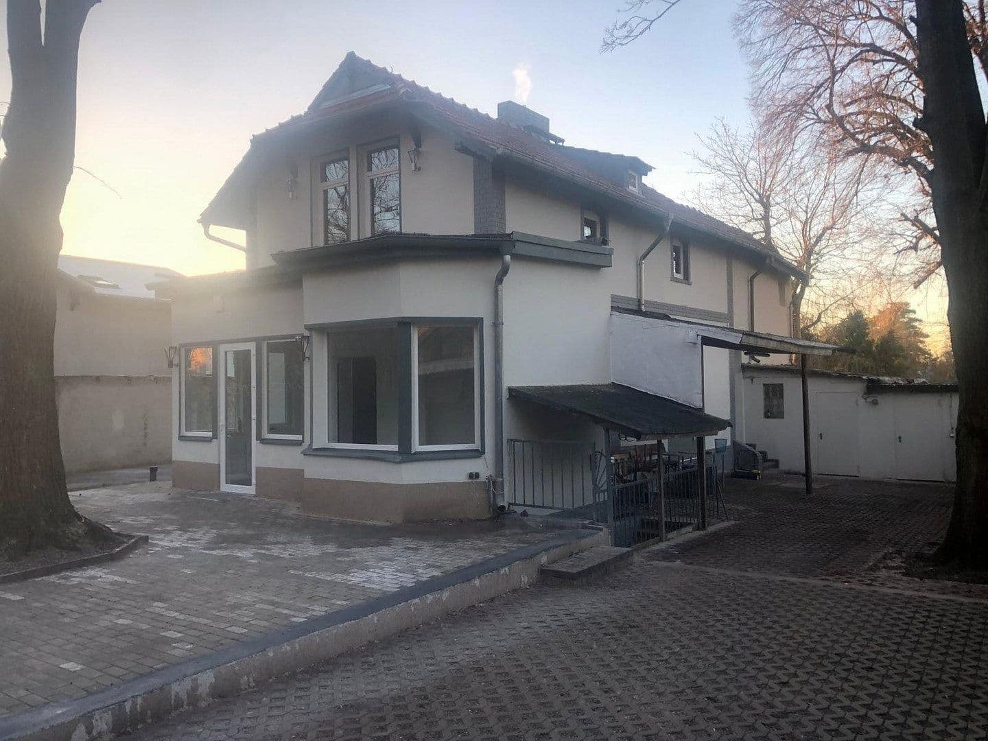 Prenájom domu 184 m², pozemek 1.300 m², Berlin, Berlín Prenájom domu 184 m², pozemek 1.300 m², Berlin, Berlín