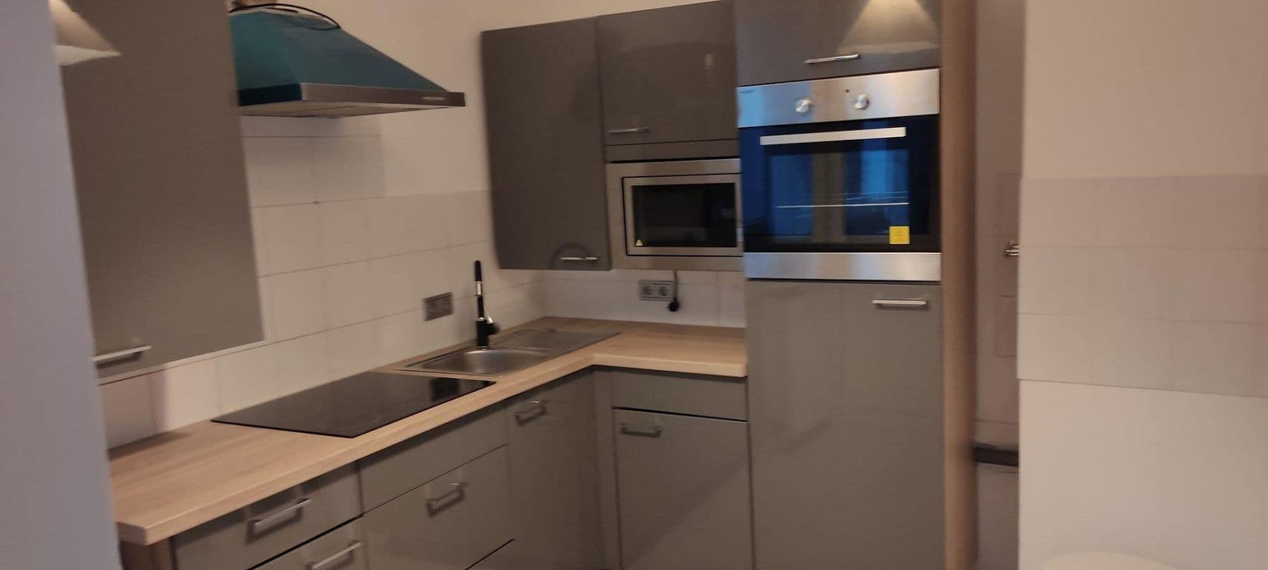 Predaj bytu 2-izbový 82 m², Berlin Wannsee, Berlín Predaj bytu 2-izbový 82 m², Berlin Wannsee, Berlín