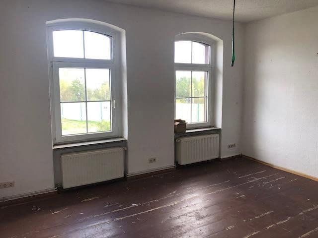 Predaj domu 140 m², pozemek 884 m², Bahnhofstrasse 31, Brieskow-Finkenheerd, Brandenbursko Predaj domu 140 m², pozemek 884 m², Bahnhofstrasse 31, Brieskow-Finkenheerd, Brandenbursko
