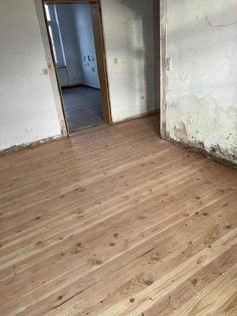 Predaj domu 140 m², pozemek 884 m², Bahnhofstrasse 31, Brieskow-Finkenheerd, Brandenbursko Predaj domu 140 m², pozemek 884 m², Bahnhofstrasse 31, Brieskow-Finkenheerd, Brandenbursko