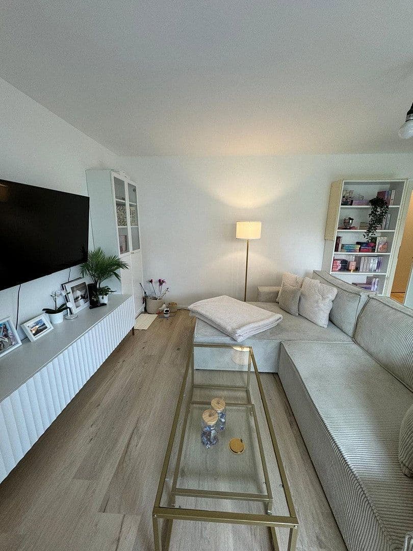 Prenájom bytu 3-izbový 60 m², Kernen im Remstal, Bádensko-Wurttembersko Prenájom bytu 3-izbový 60 m², Kernen im Remstal, Bádensko-Wurttembersko