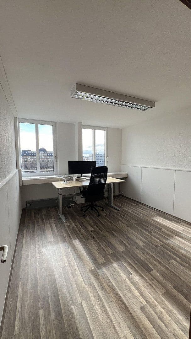 Prenájom kancelárie 80 m², Friedrichsplatz 5, Mannheim, Bádensko-Wurttembersko Prenájom kancelárie 80 m², Friedrichsplatz 5, Mannheim, Bádensko-Wurttembersko