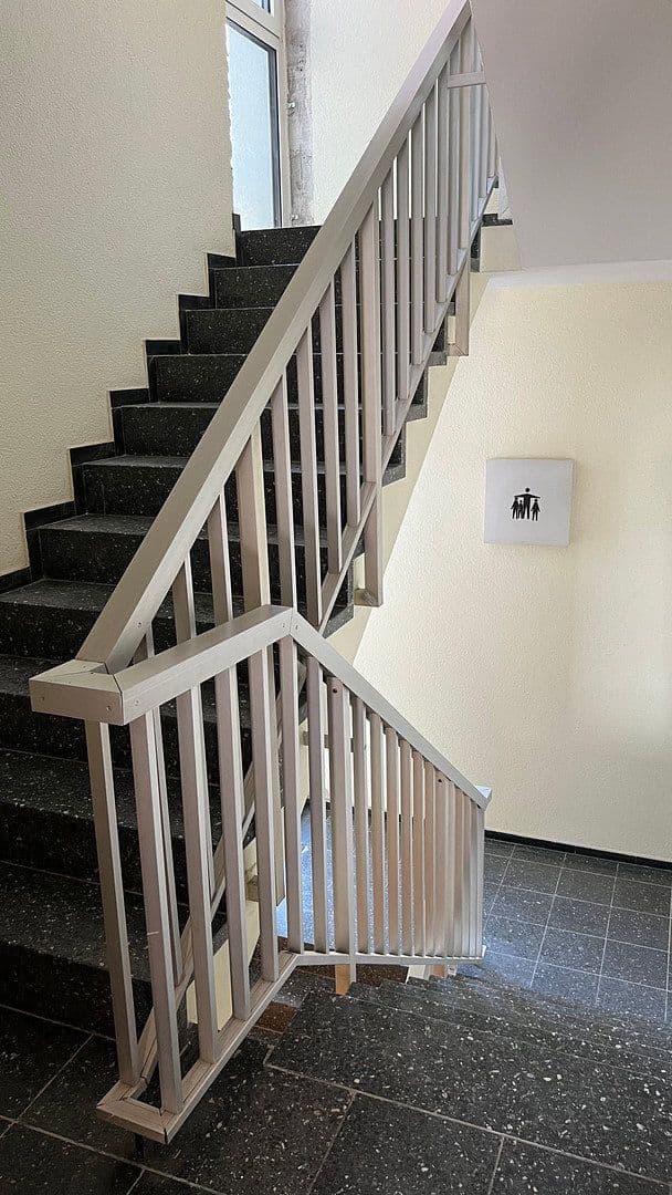 Prenájom kancelárie 80 m², Friedrichsplatz 5, Mannheim, Bádensko-Wurttembersko Prenájom kancelárie 80 m², Friedrichsplatz 5, Mannheim, Bádensko-Wurttembersko