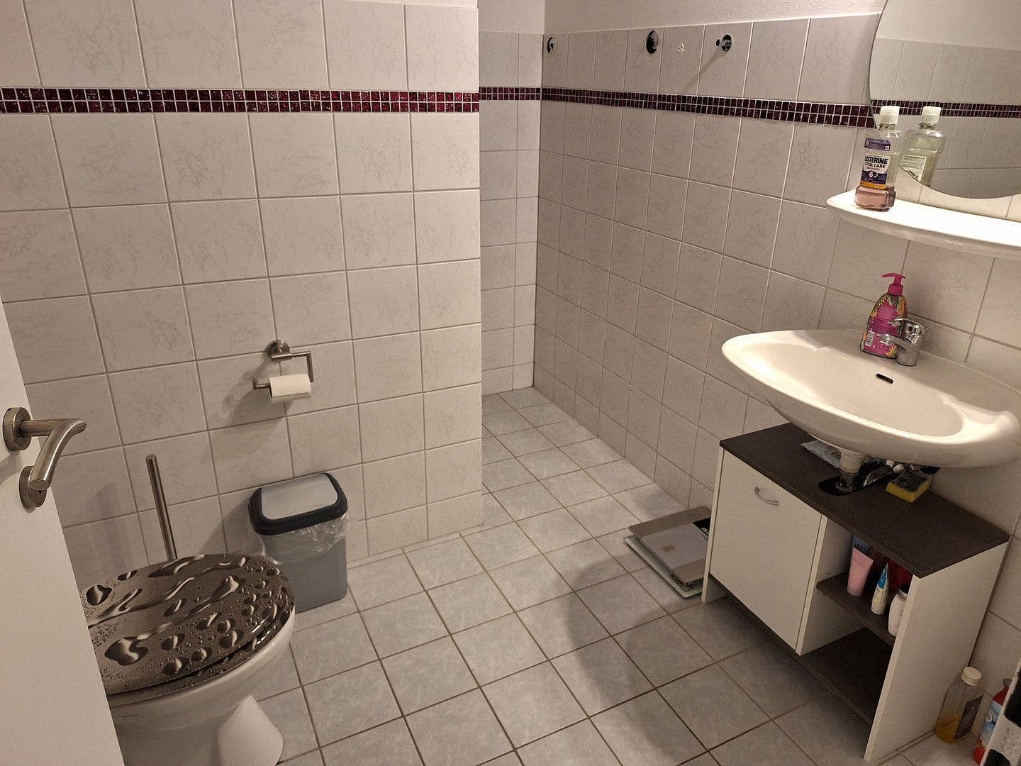 Predaj domu 500 m², pozemek 7.000 m², Altenkirchen (Westerwald), Porýnie-Falcko Predaj domu 500 m², pozemek 7.000 m², Altenkirchen (Westerwald), Porýnie-Falcko