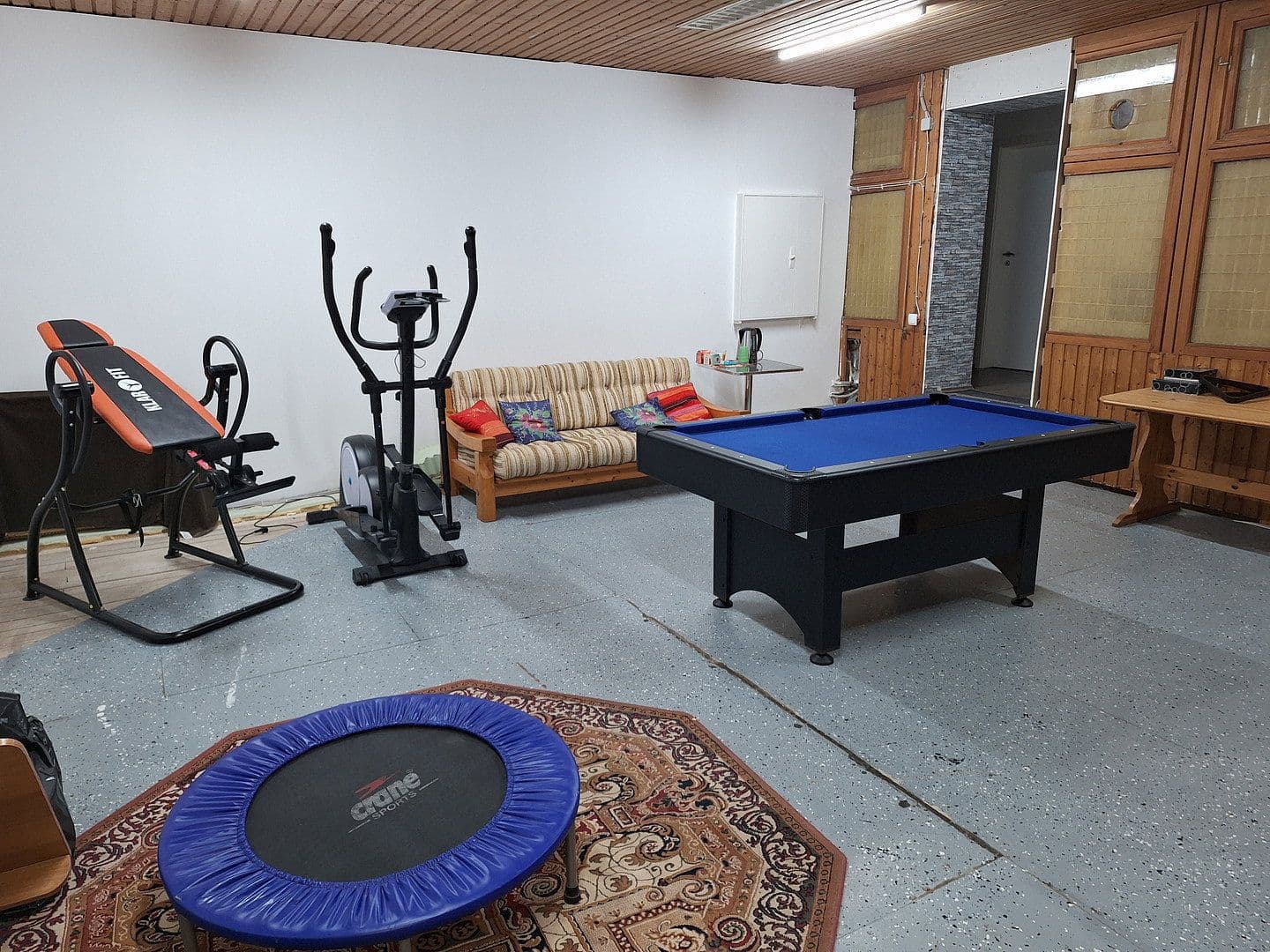 Predaj domu 500 m², pozemek 7.000 m², Altenkirchen (Westerwald), Porýnie-Falcko Predaj domu 500 m², pozemek 7.000 m², Altenkirchen (Westerwald), Porýnie-Falcko