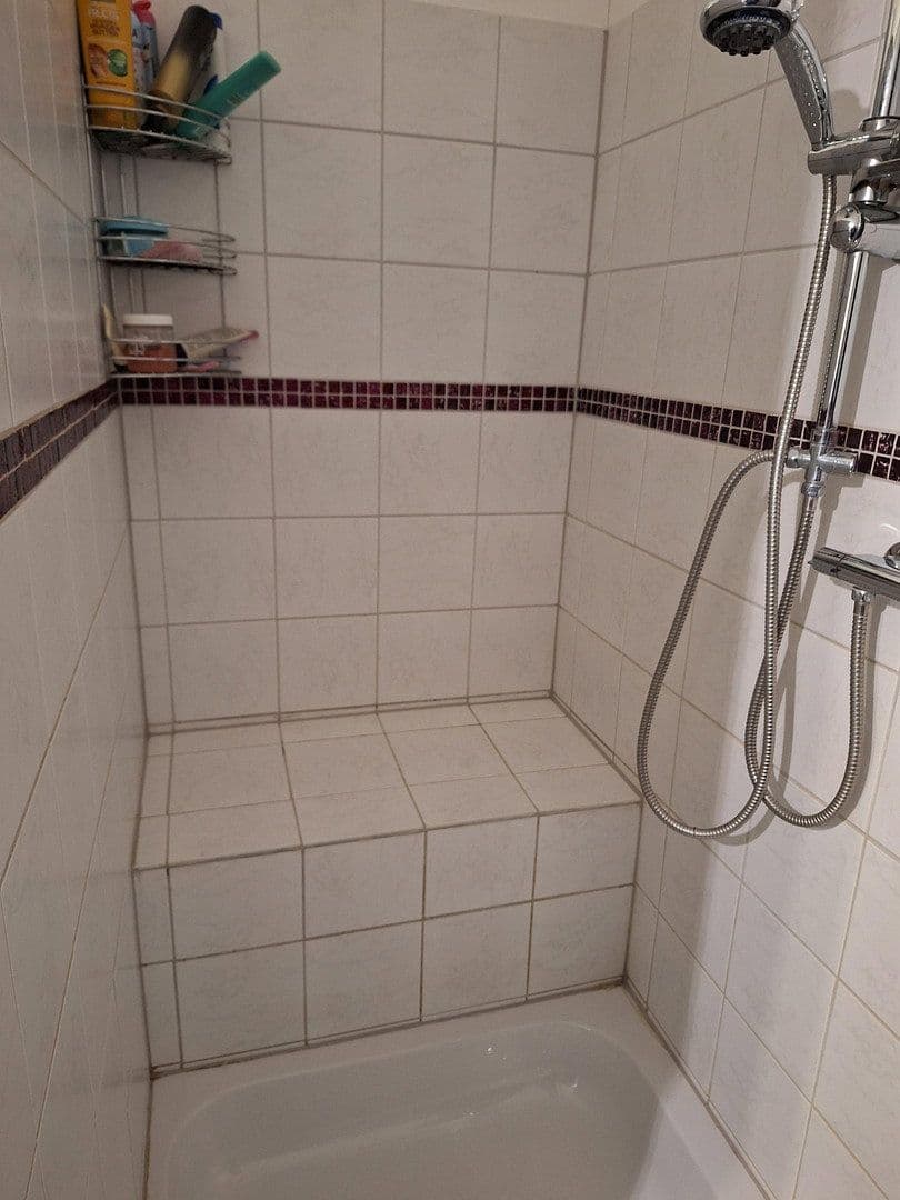 Predaj domu 500 m², pozemek 7.000 m², Altenkirchen (Westerwald), Porýnie-Falcko Predaj domu 500 m², pozemek 7.000 m², Altenkirchen (Westerwald), Porýnie-Falcko