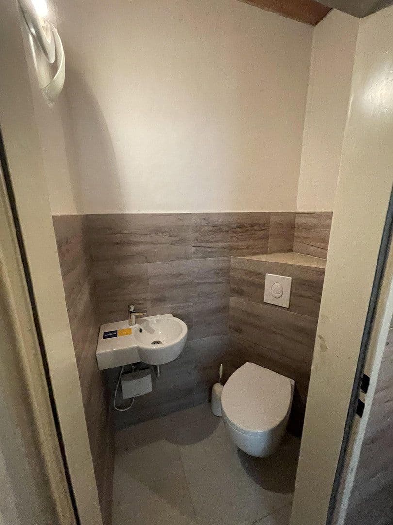 Prenájom nebytového priestoru 130 m², Hauptstrasse 155, Frechen, Severné Porýnie - Westfálsko Prenájom nebytového priestoru 130 m², Hauptstrasse 155, Frechen, Severné Porýnie - Westfálsko