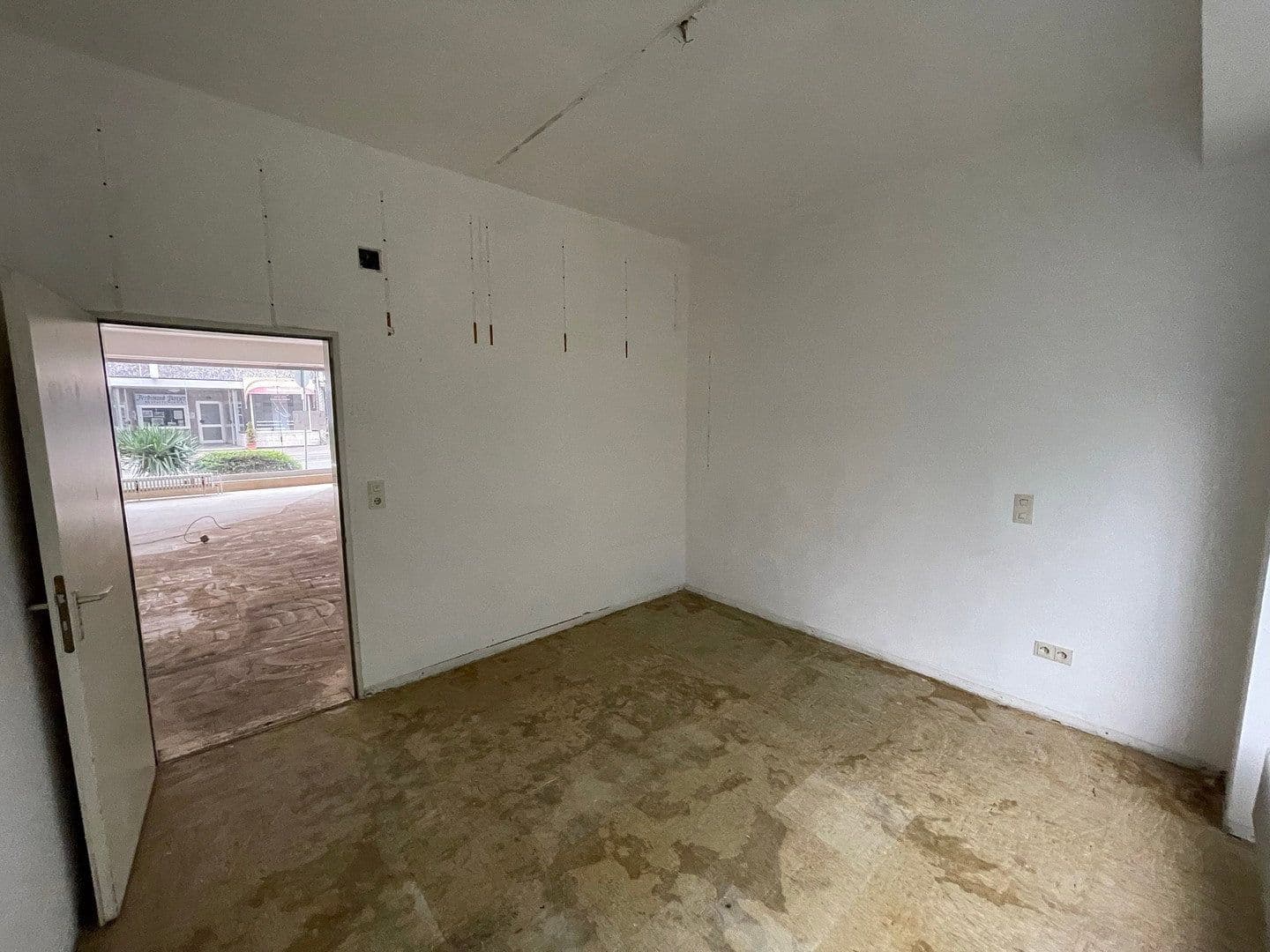 Prenájom nebytového priestoru 130 m², Hauptstrasse 155, Frechen, Severné Porýnie - Westfálsko Prenájom nebytového priestoru 130 m², Hauptstrasse 155, Frechen, Severné Porýnie - Westfálsko