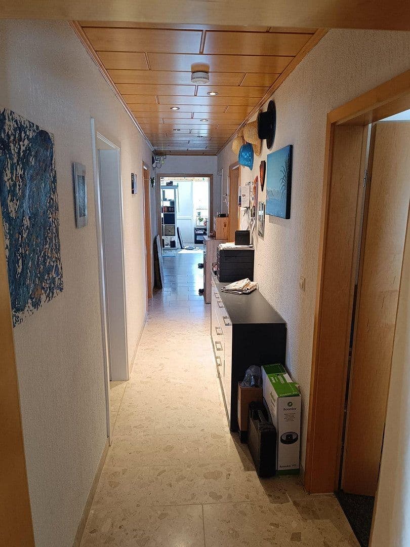 Prenájom bytu 4-izbový 105 m², Kornblumenstr. 22, Rheinstetten, Bádensko-Wurttembersko Prenájom bytu 4-izbový 105 m², Kornblumenstr. 22, Rheinstetten, Bádensko-Wurttembersko