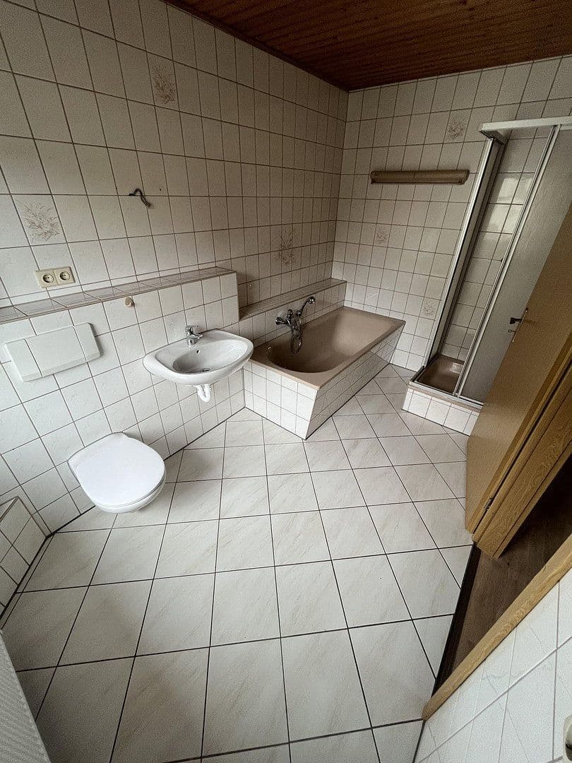 Prenájom bytu 3-izbový 75 m², Jacobstraße 17, Zwickau, Sasko Prenájom bytu 3-izbový 75 m², Jacobstraße 17, Zwickau, Sasko