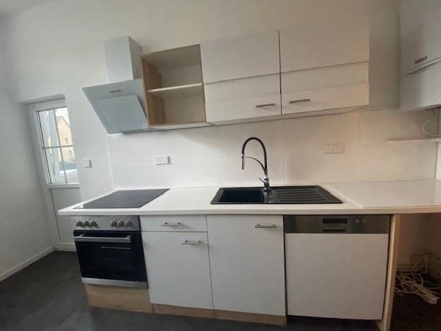 Prenájom bytu 2-izbový 60 m², Hannover, Dolné Sasko Prenájom bytu 2-izbový 60 m², Hannover, Dolné Sasko