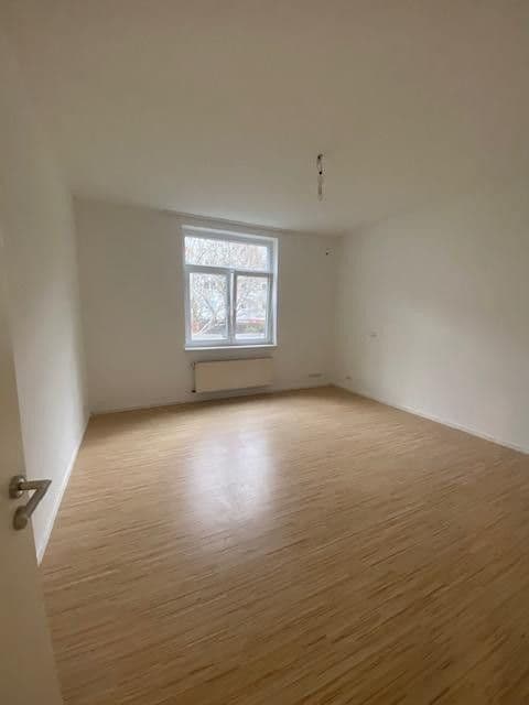 Prenájom bytu 2-izbový 60 m², Hannover, Dolné Sasko Prenájom bytu 2-izbový 60 m², Hannover, Dolné Sasko