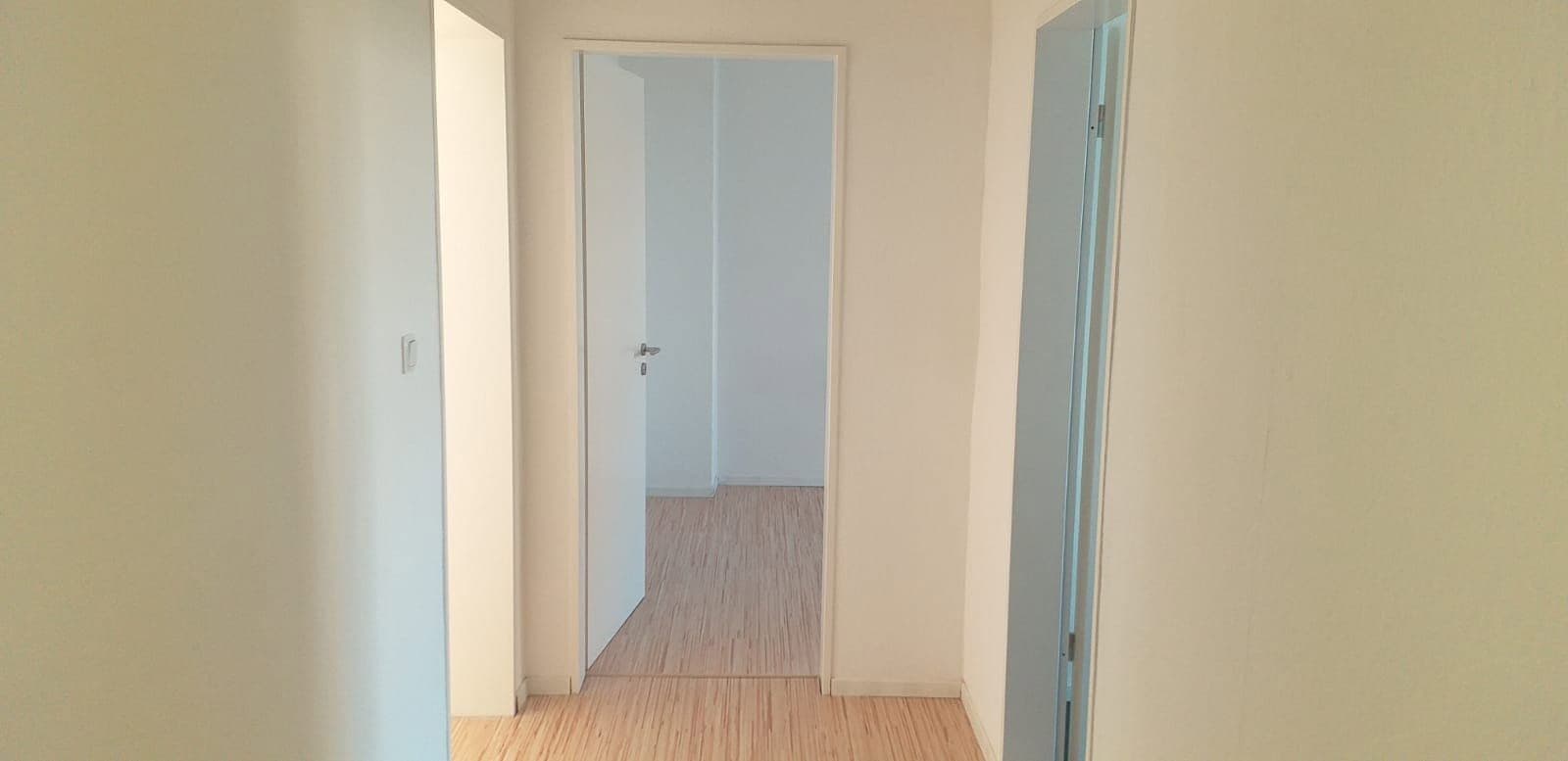Prenájom bytu 2-izbový 60 m², Hannover, Dolné Sasko Prenájom bytu 2-izbový 60 m², Hannover, Dolné Sasko