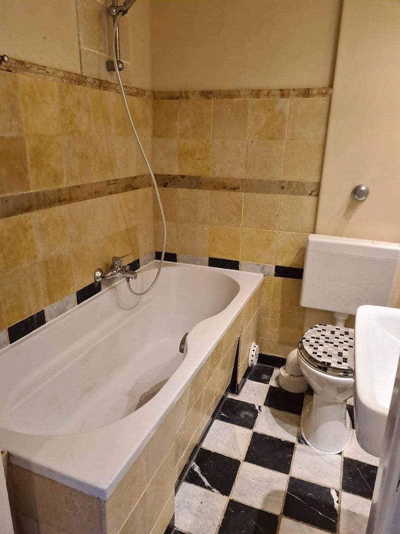 Prenájom bytu 2-izbový 56 m², Düsseldorf, Severné Porýnie - Westfálsko Prenájom bytu 2-izbový 56 m², Düsseldorf, Severné Porýnie - Westfálsko