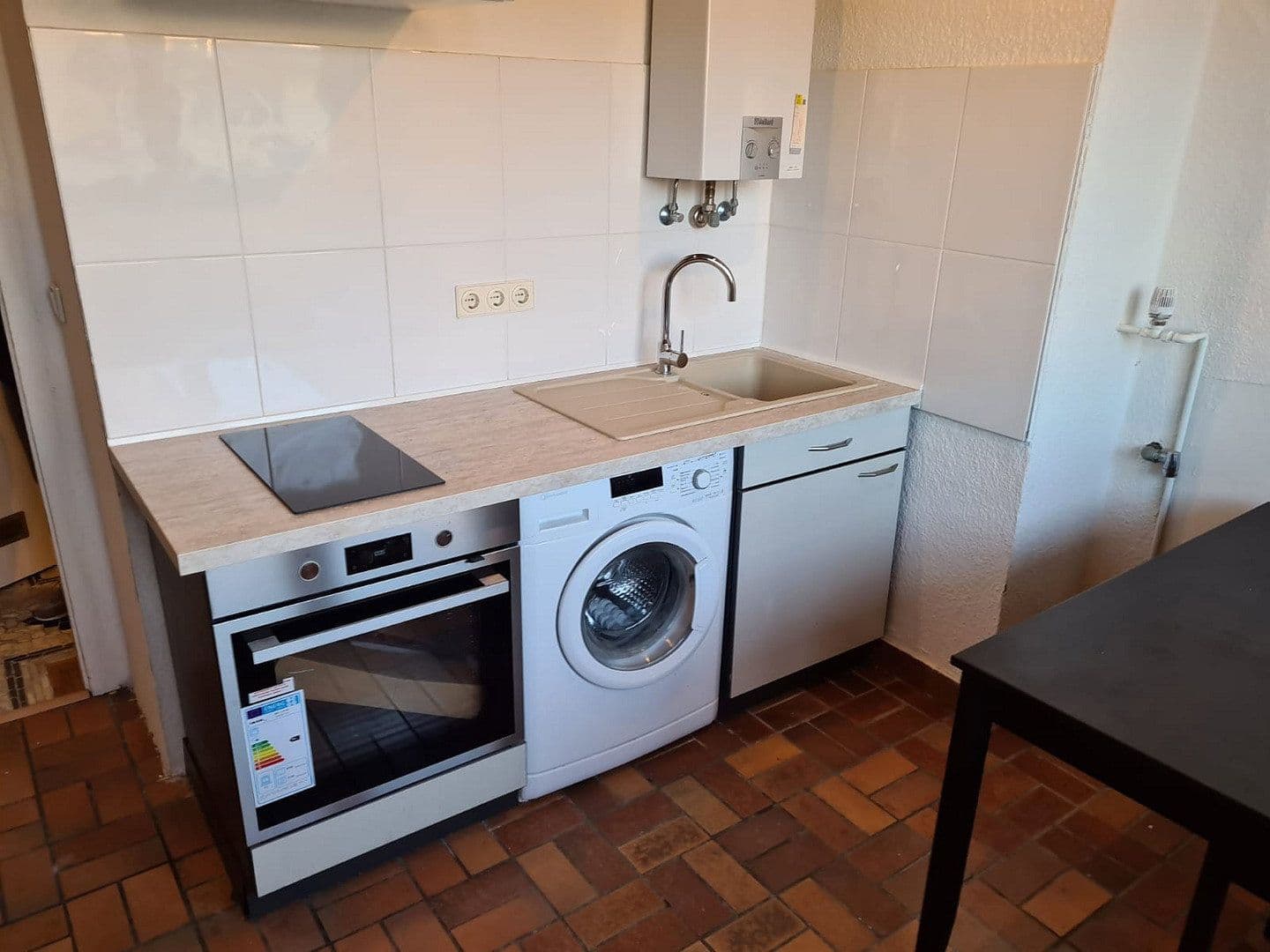 Prenájom bytu 2-izbový 56 m², Düsseldorf, Severné Porýnie - Westfálsko Prenájom bytu 2-izbový 56 m², Düsseldorf, Severné Porýnie - Westfálsko