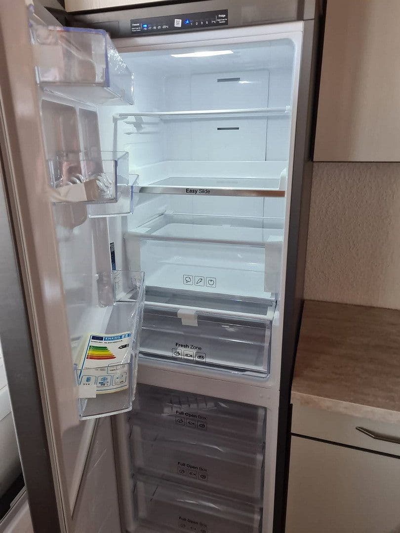 Prenájom bytu 2-izbový 56 m², Düsseldorf, Severné Porýnie - Westfálsko Prenájom bytu 2-izbový 56 m², Düsseldorf, Severné Porýnie - Westfálsko