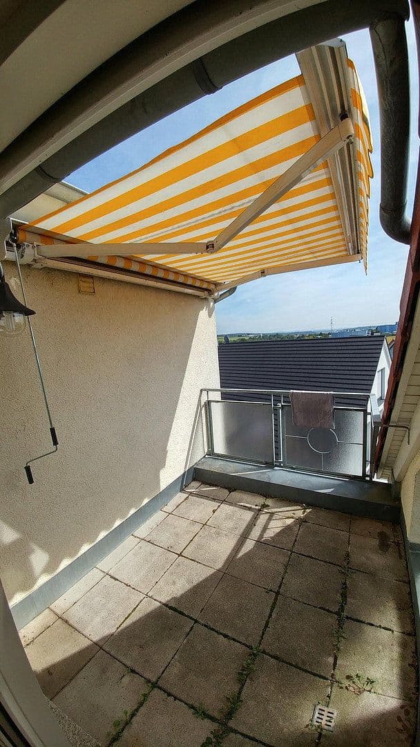 Prenájom bytu 2-izbový 45 m², Sachsenheim, Bádensko-Wurttembersko Prenájom bytu 2-izbový 45 m², Sachsenheim, Bádensko-Wurttembersko