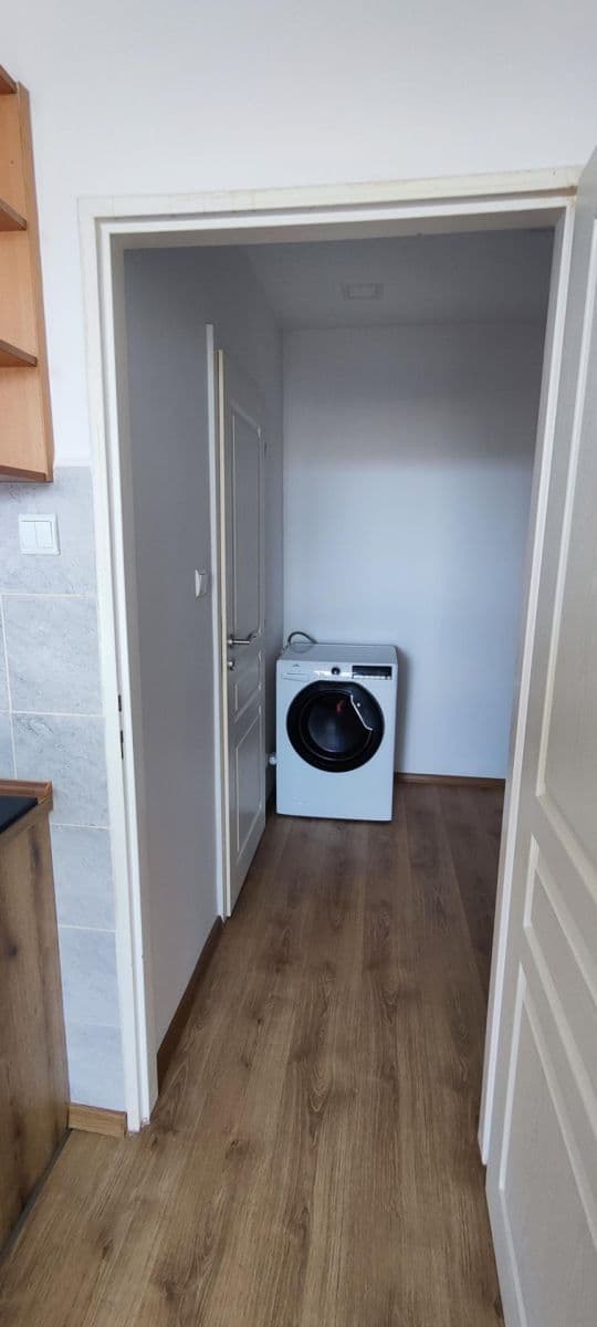 Prenájom bytu Garsoniéra 27 m², Rozcestí, Ústí nad Labem, Ústecký kraj Prenájom bytu Garsoniéra 27 m², Rozcestí, Ústí nad Labem, Ústecký kraj