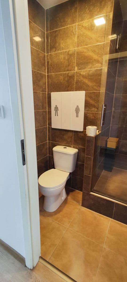 Prenájom bytu Garsoniéra 27 m², Rozcestí, Ústí nad Labem, Ústecký kraj Prenájom bytu Garsoniéra 27 m², Rozcestí, Ústí nad Labem, Ústecký kraj