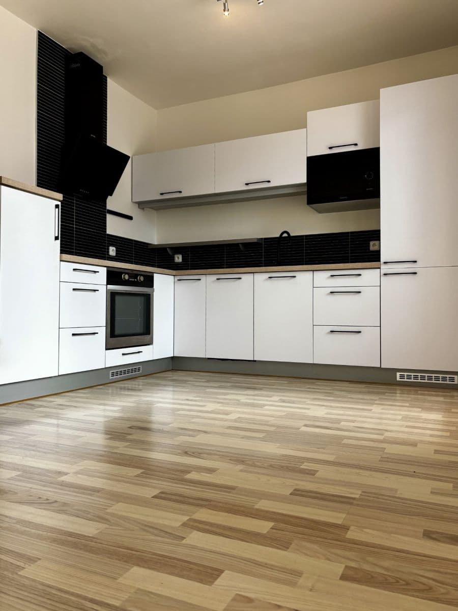 Predaj bytu 2-izbový 58 m², Čeňka Růžičky, Brno, Jihomoravský kraj Predaj bytu 2-izbový 58 m², Čeňka Růžičky, Brno, Jihomoravský kraj