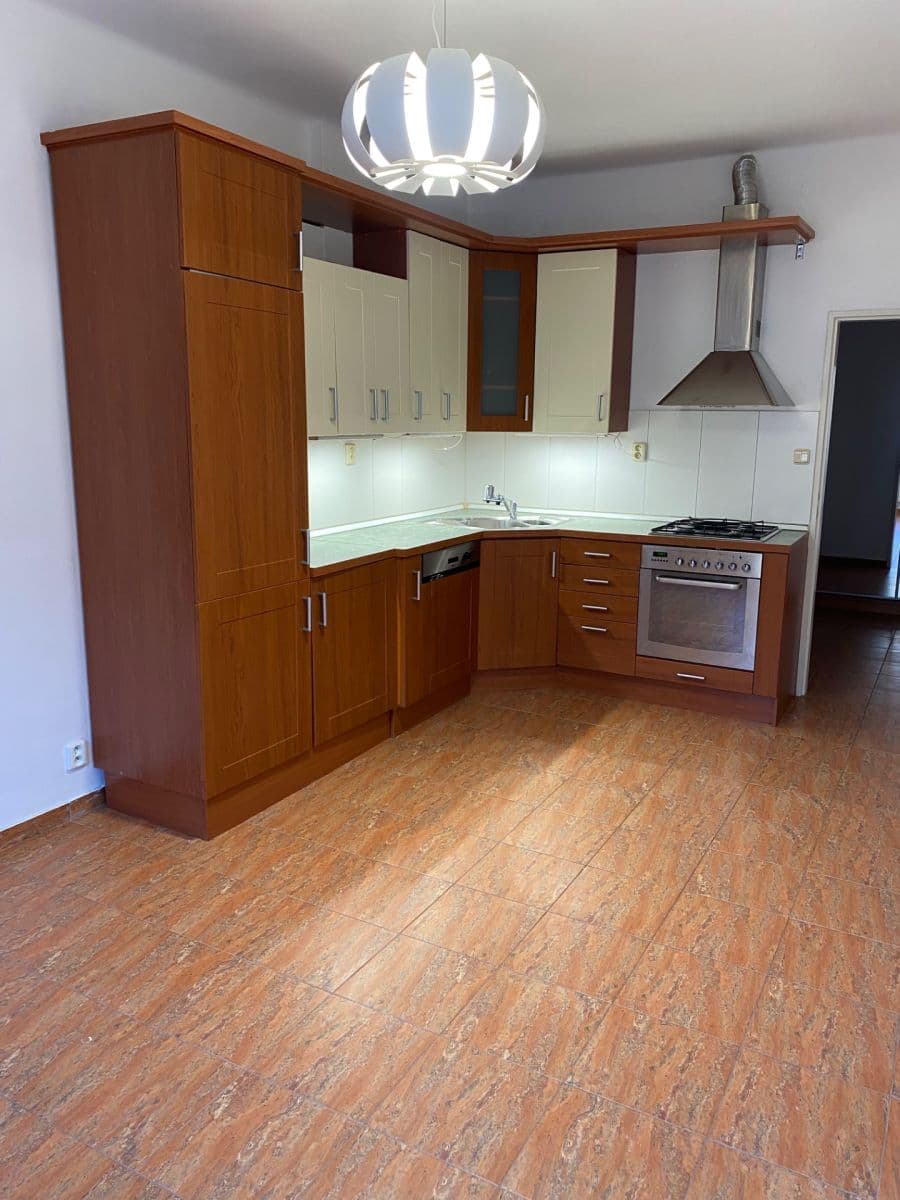 Prenájom bytu 2-izbový 46 m², Kafkova, Praha, Praha Prenájom bytu 2-izbový 46 m², Kafkova, Praha, Praha