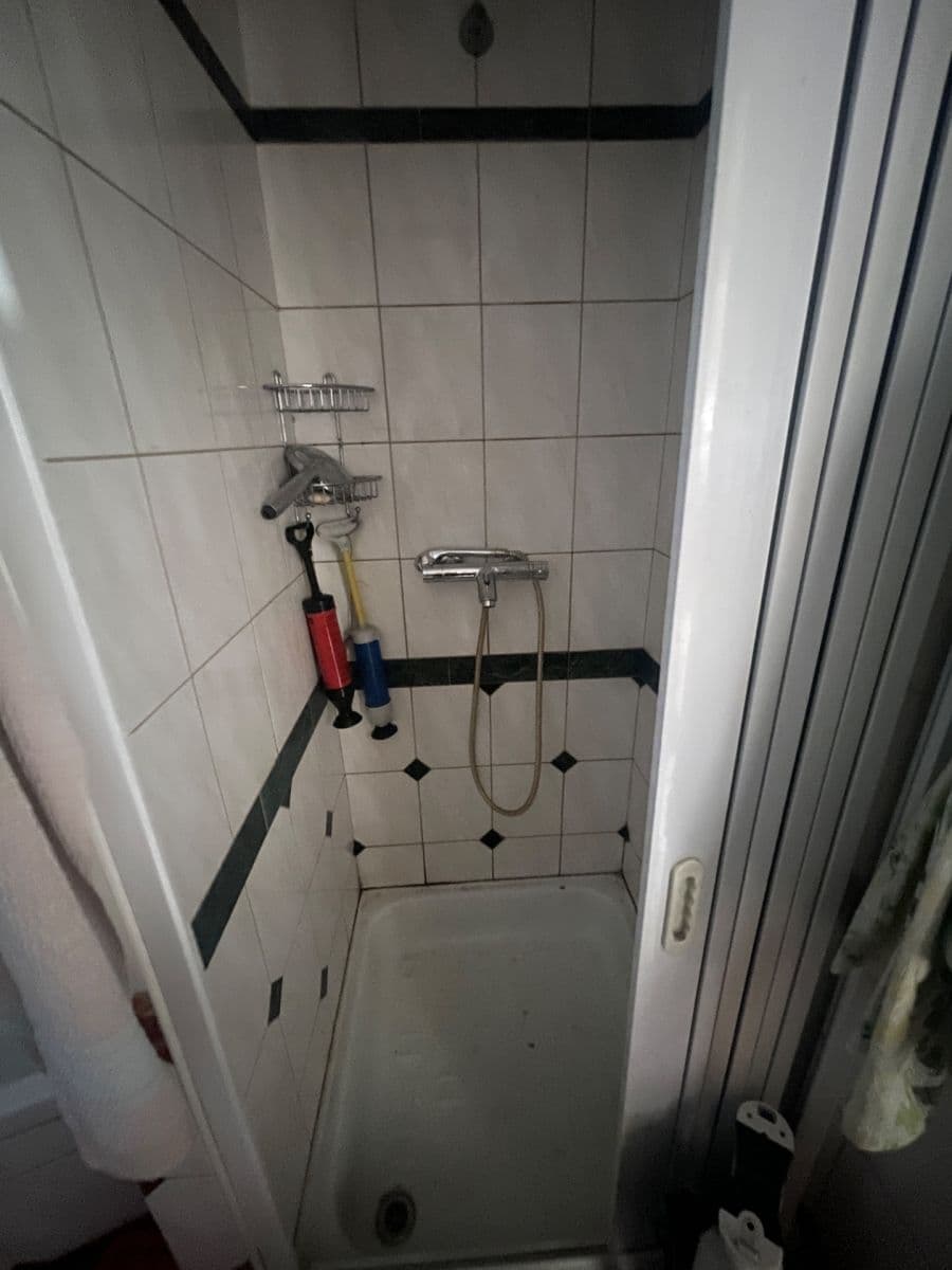 Prenájom domu 75 m², pozemek 340 m², Mladých Běchovic, Praha, Praha Prenájom domu 75 m², pozemek 340 m², Mladých Běchovic, Praha, Praha