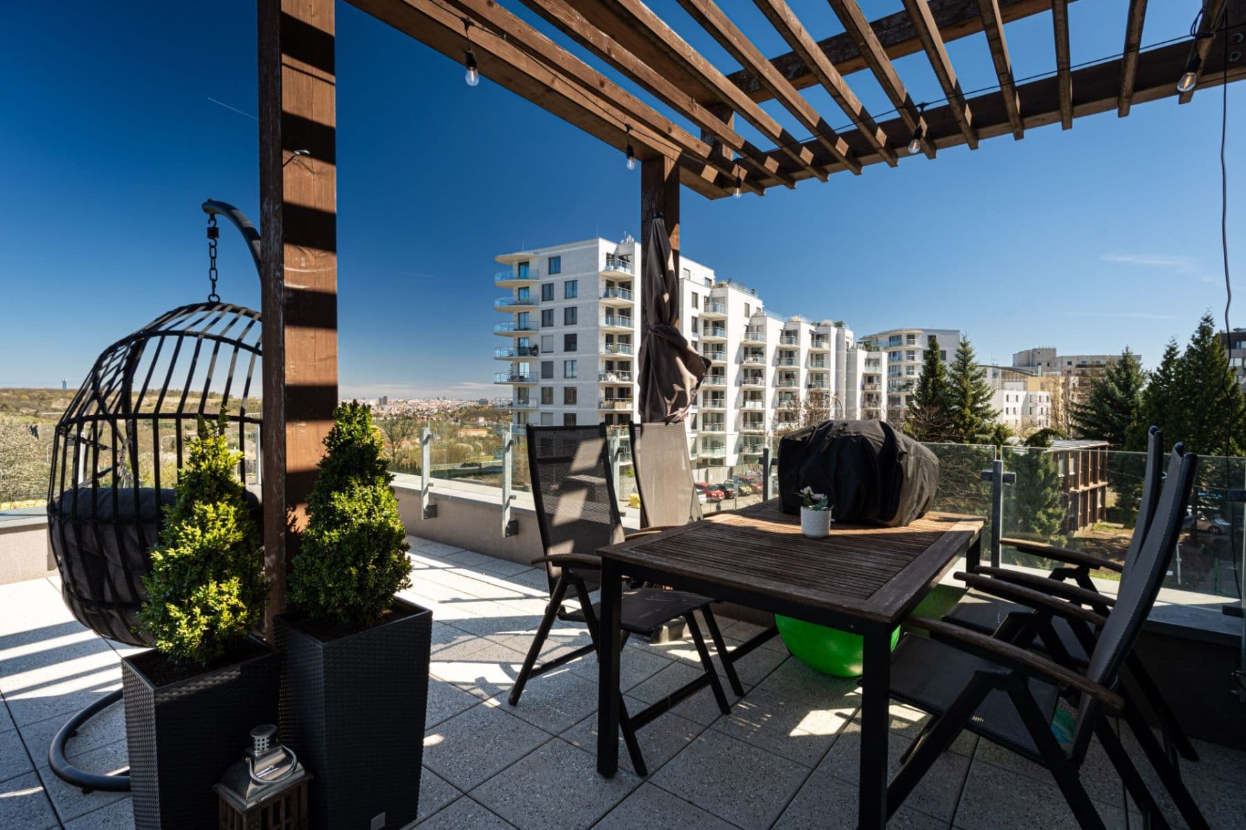 Predaj bytu 3-izbový 118 m², Geologická, Praha, Praha Predaj bytu 3-izbový 118 m², Geologická, Praha, Praha