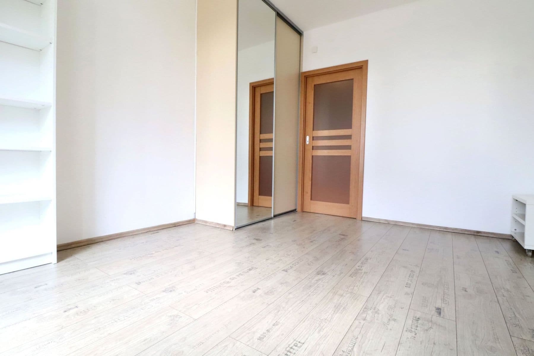 Prenájom bytu 2-izbový 57 m², Chlebovická, Praha, Praha Prenájom bytu 2-izbový 57 m², Chlebovická, Praha, Praha