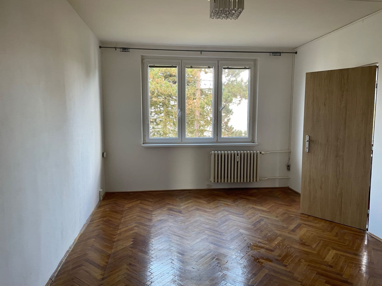 Prenájom bytu 2-izbový 63 m², U Trati, Karlovy Vary, Karlovarský kraj Prenájom bytu 2-izbový 63 m², U Trati, Karlovy Vary, Karlovarský kraj