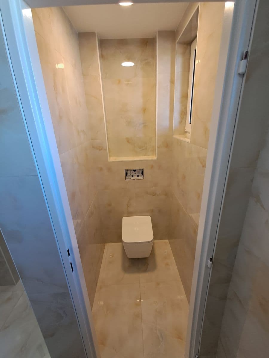 Prenájom bytu 3-izbový 75 m², Vítězslava Hálka, Vlašim, Středočeský kraj Prenájom bytu 3-izbový 75 m², Vítězslava Hálka, Vlašim, Středočeský kraj