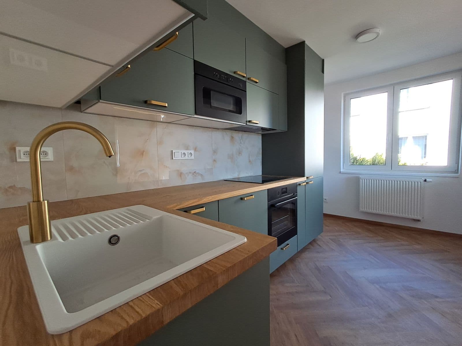 Prenájom bytu 3-izbový 75 m², Vítězslava Hálka, Vlašim, Středočeský kraj Prenájom bytu 3-izbový 75 m², Vítězslava Hálka, Vlašim, Středočeský kraj