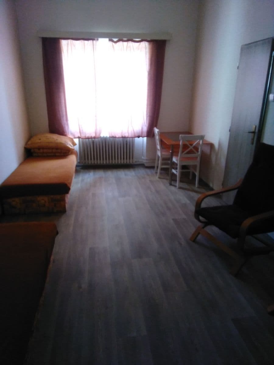 Prenájom bytu 1-izbový 26 m², Ovčárecká, Kolín, Středočeský kraj Prenájom bytu 1-izbový 26 m², Ovčárecká, Kolín, Středočeský kraj