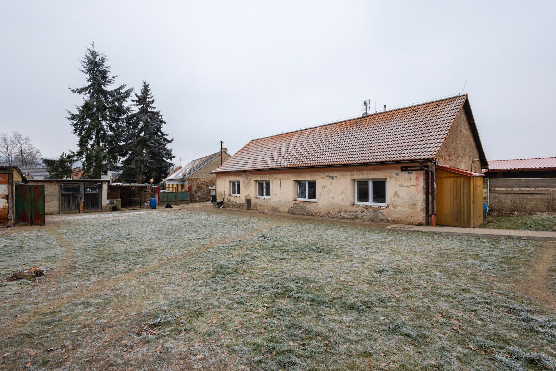 Predaj domu 85 m², pozemek 1.200 m², Krátká, Jesenice, Středočeský kraj Predaj domu 85 m², pozemek 1.200 m², Krátká, Jesenice, Středočeský kraj