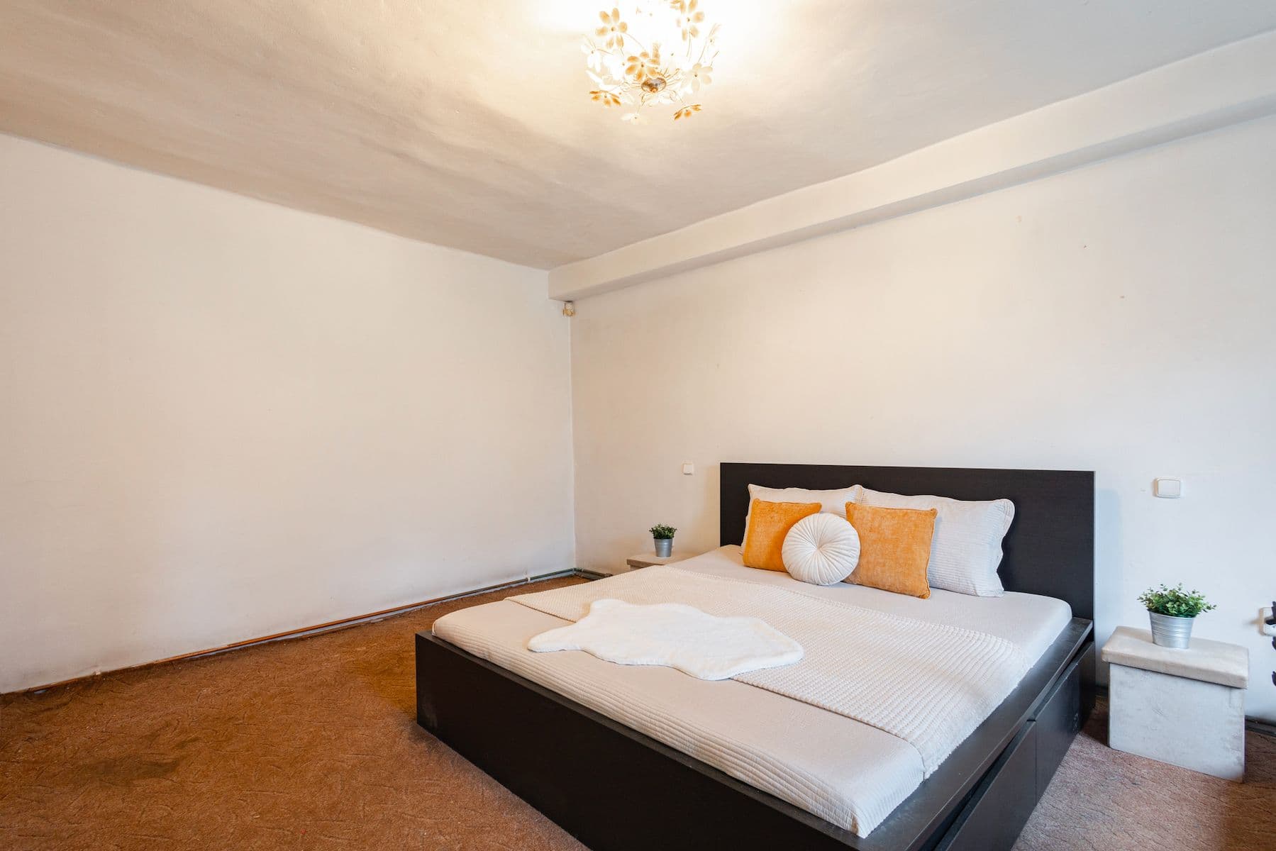 Predaj domu 85 m², pozemek 1.200 m², Krátká, Jesenice, Středočeský kraj Predaj domu 85 m², pozemek 1.200 m², Krátká, Jesenice, Středočeský kraj