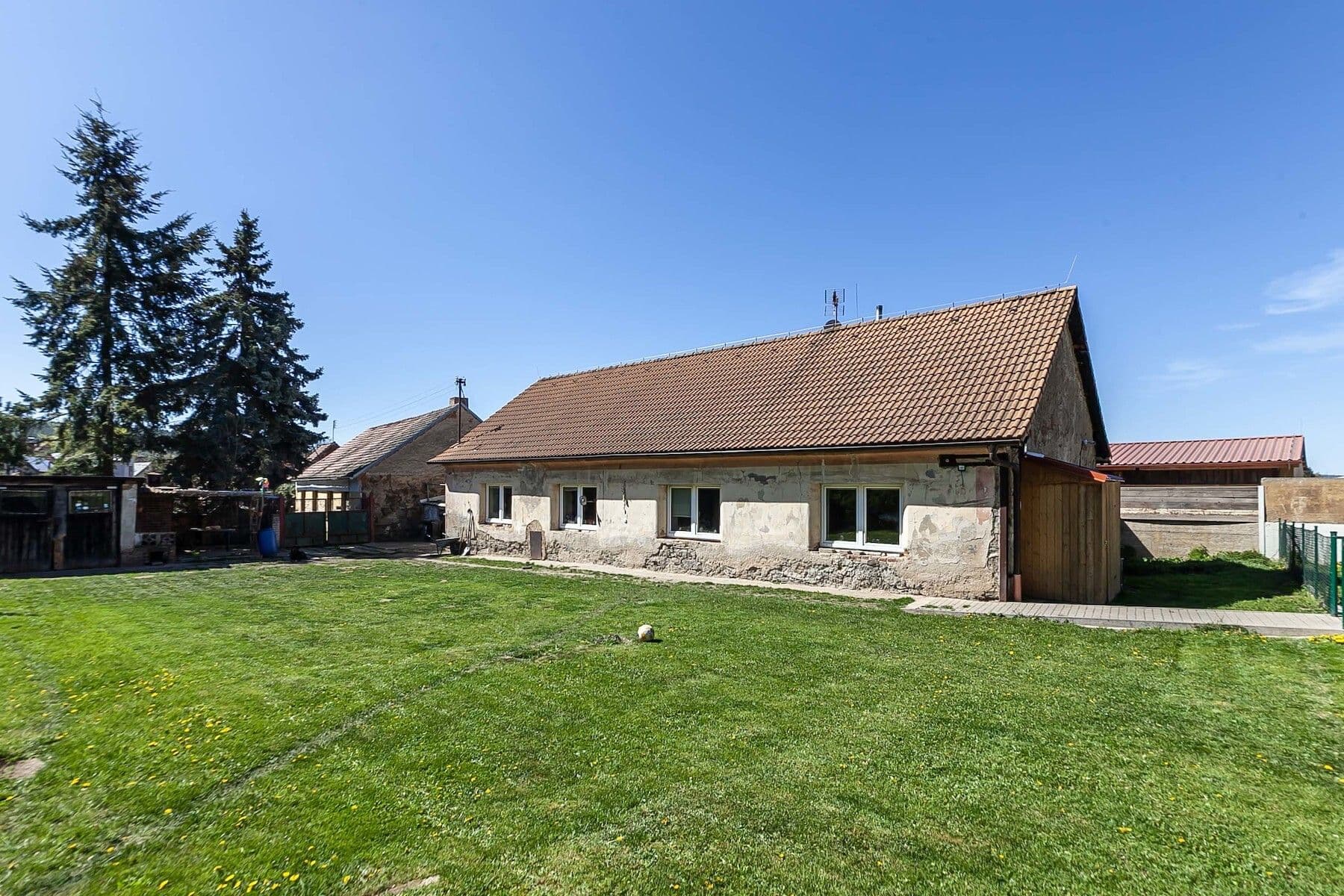 Predaj domu 85 m², pozemek 1.200 m², Krátká, Jesenice, Středočeský kraj Predaj domu 85 m², pozemek 1.200 m², Krátká, Jesenice, Středočeský kraj