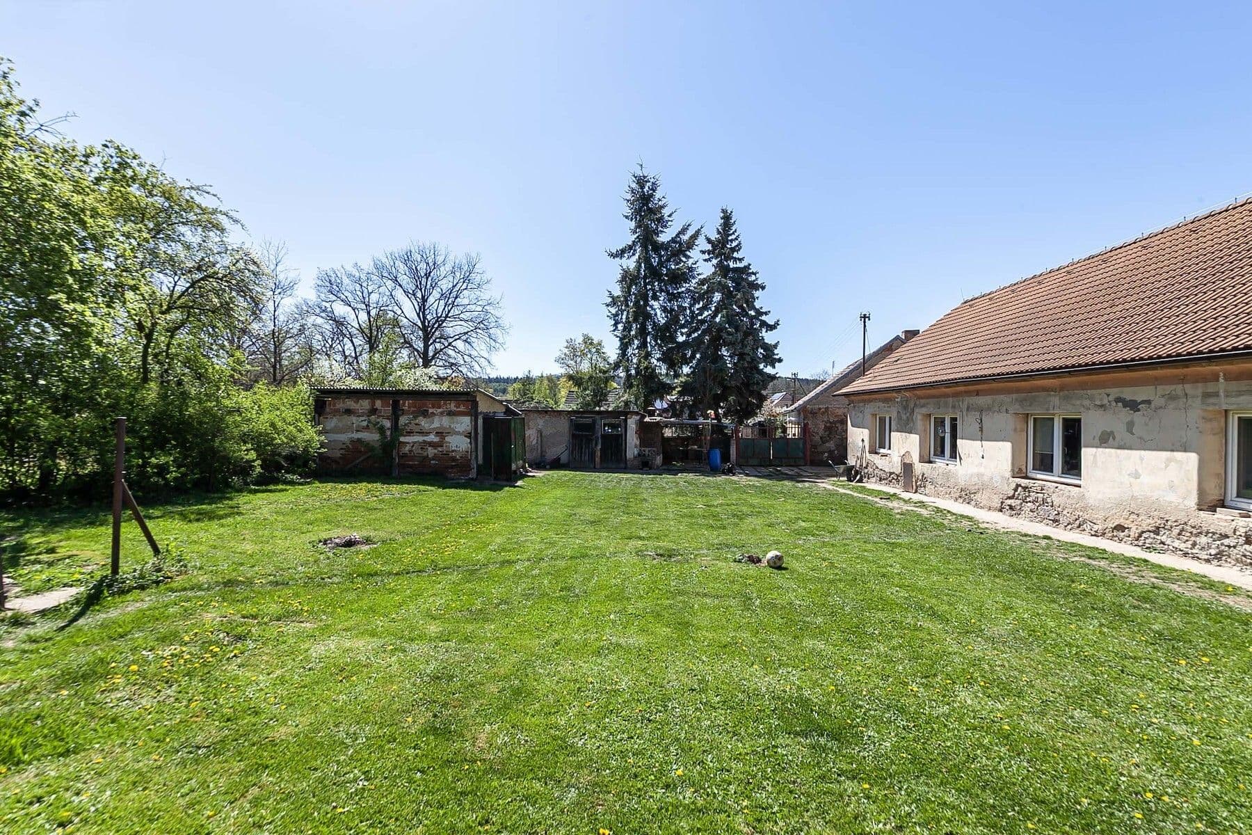 Predaj domu 85 m², pozemek 1.200 m², Krátká, Jesenice, Středočeský kraj Predaj domu 85 m², pozemek 1.200 m², Krátká, Jesenice, Středočeský kraj